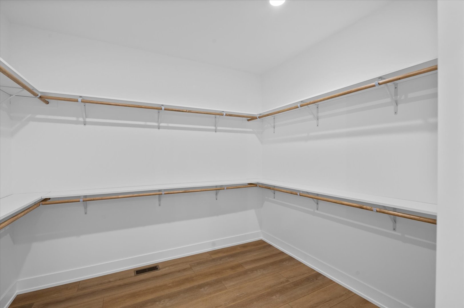 875 Claridge Drive Property Photo 32