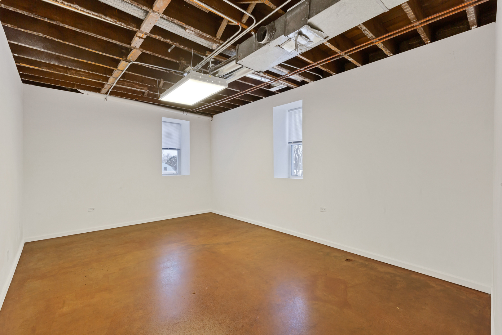 194 N Entrance Avenue Property Photo 37