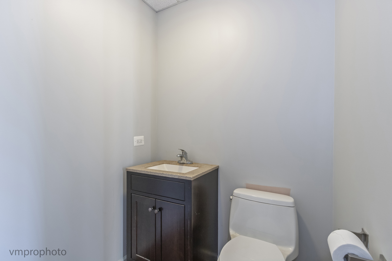 22290 N Hillview Drive 4a Property Photo 8