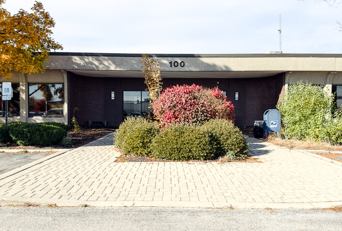 1400 S Wolf Road Property Photo 3