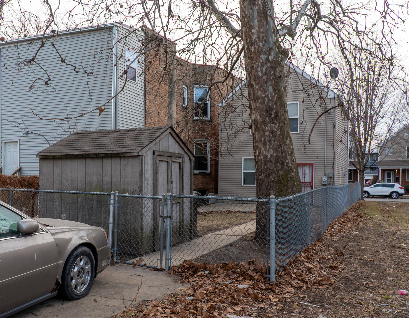 1525 S Lawndale Avenue Property Photo 3