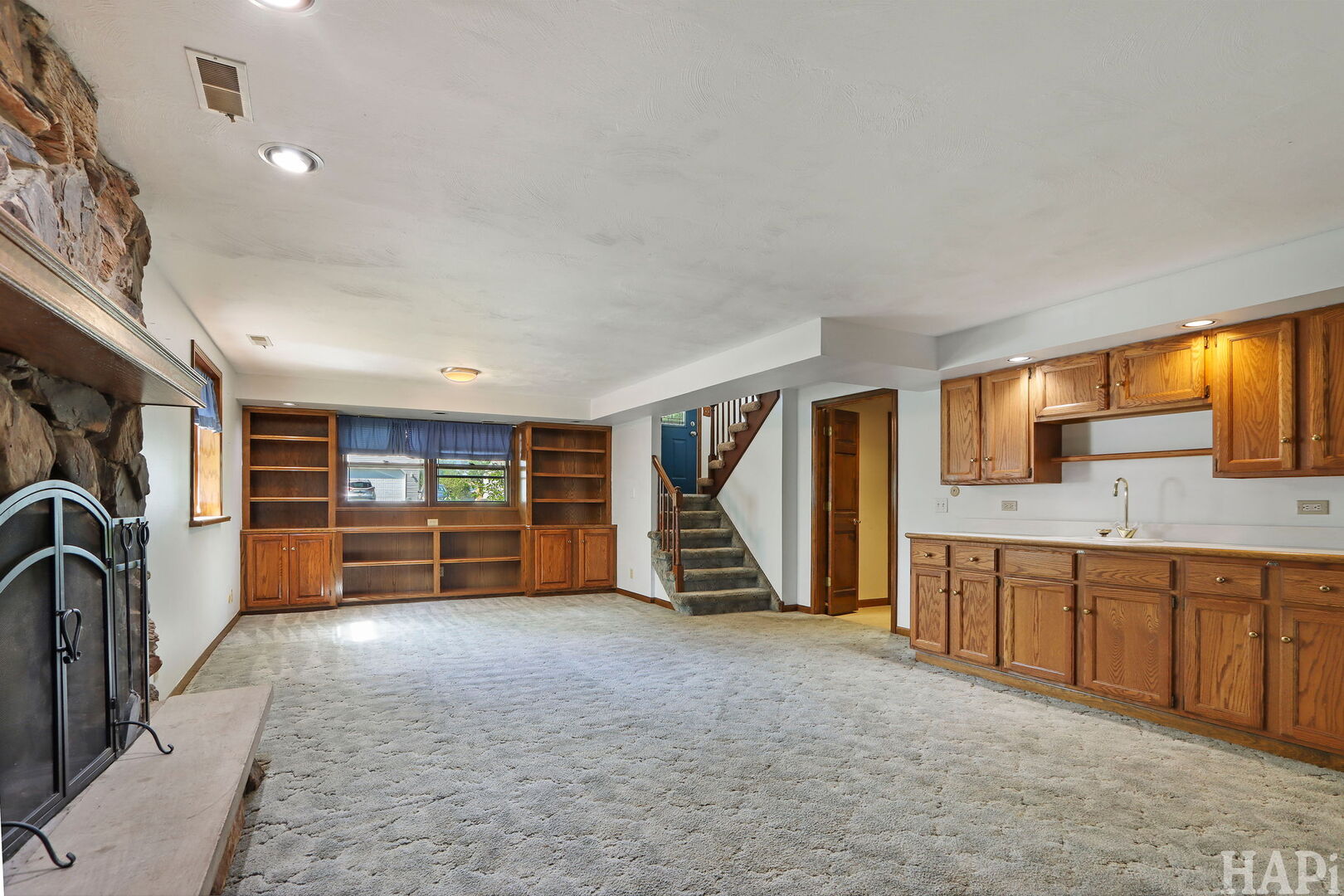 414 Cedar Street Property Photo 8