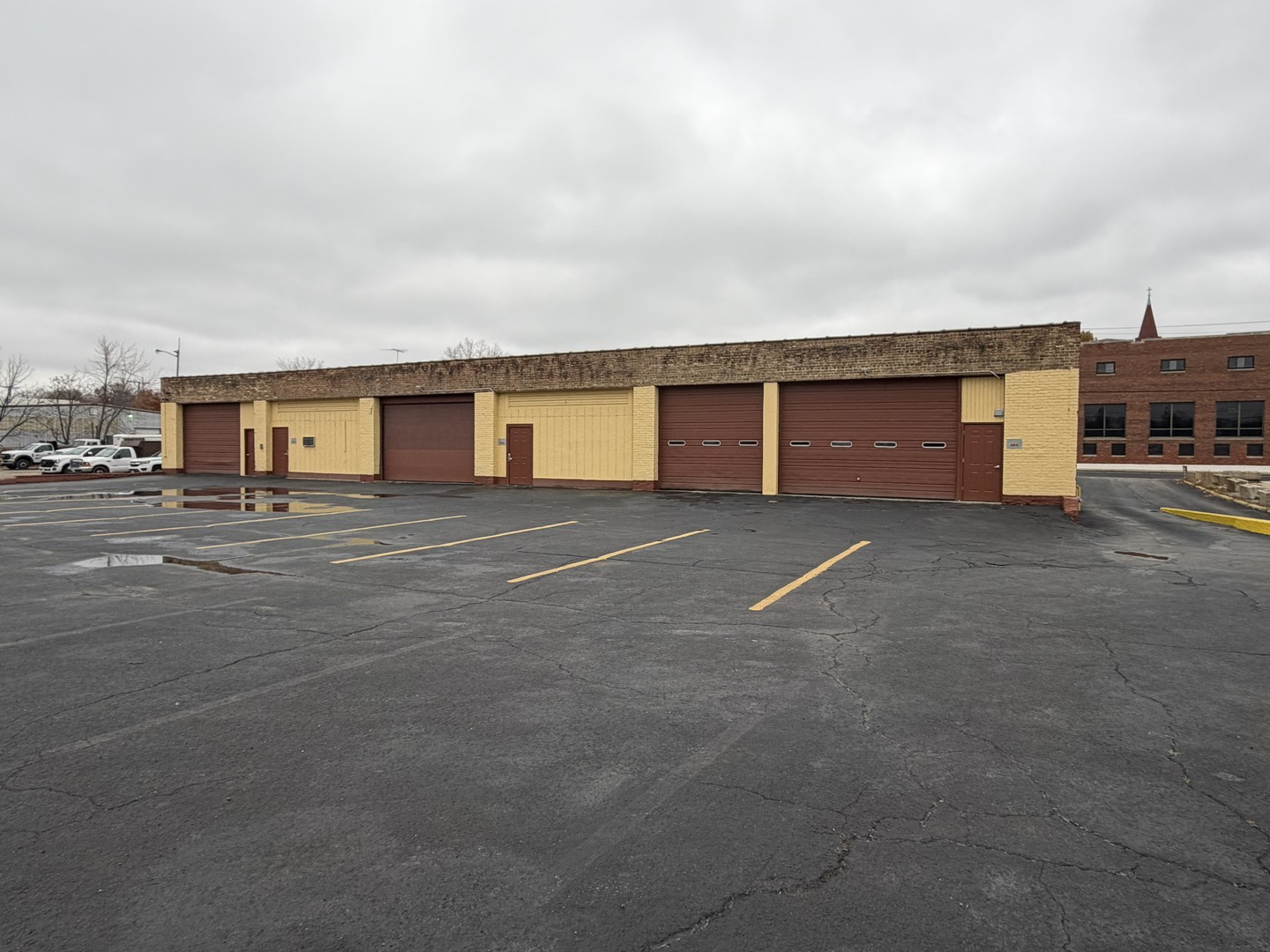 12538329 Property Photo 2