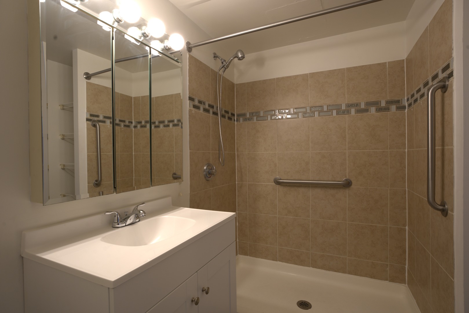 12538726 Property Photo 6