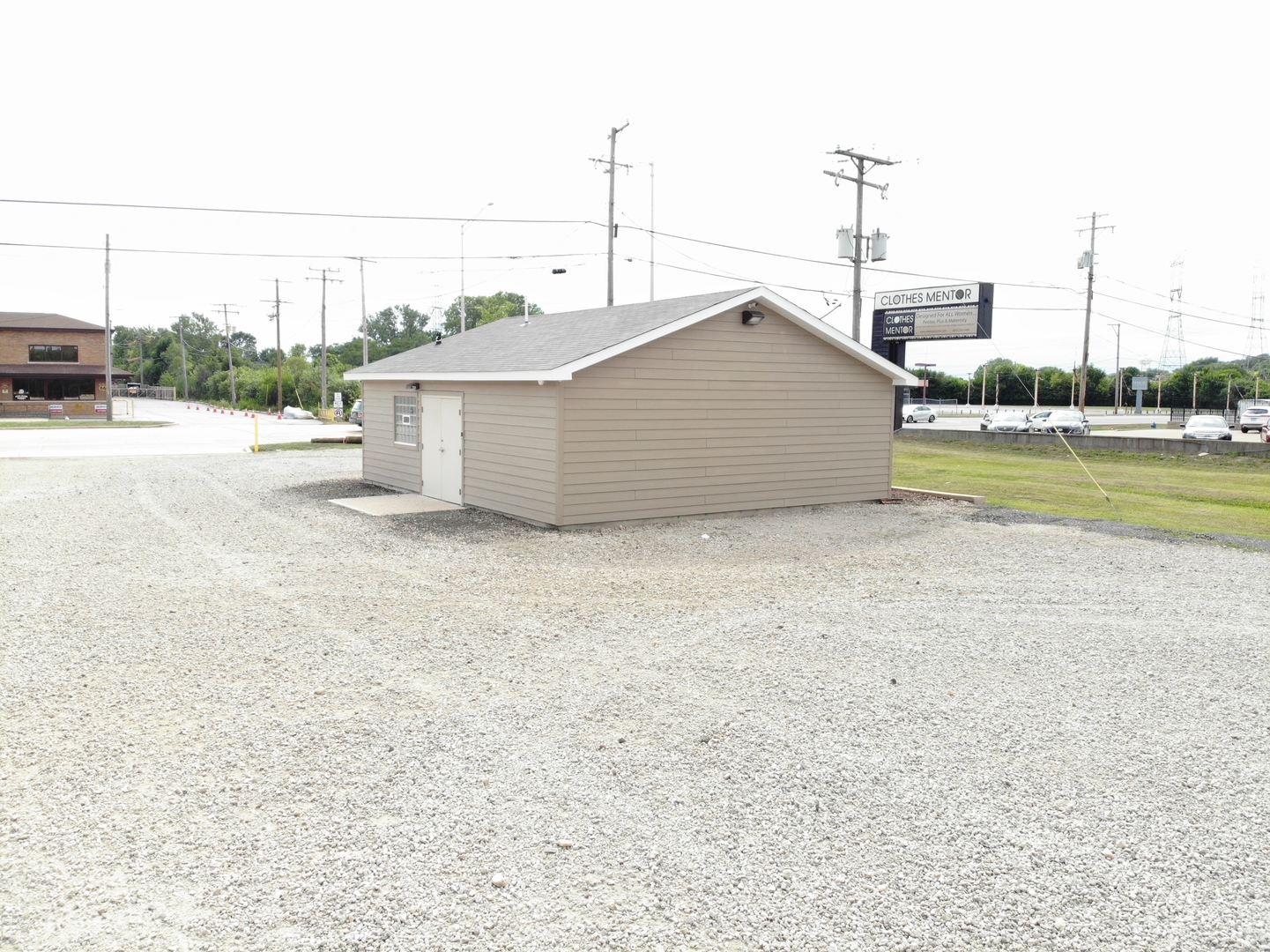 1824 Plainfield Road Property Photo 6