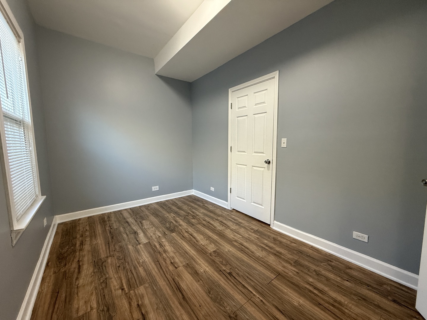 9738 S Avenue L 2 Property Photo 5