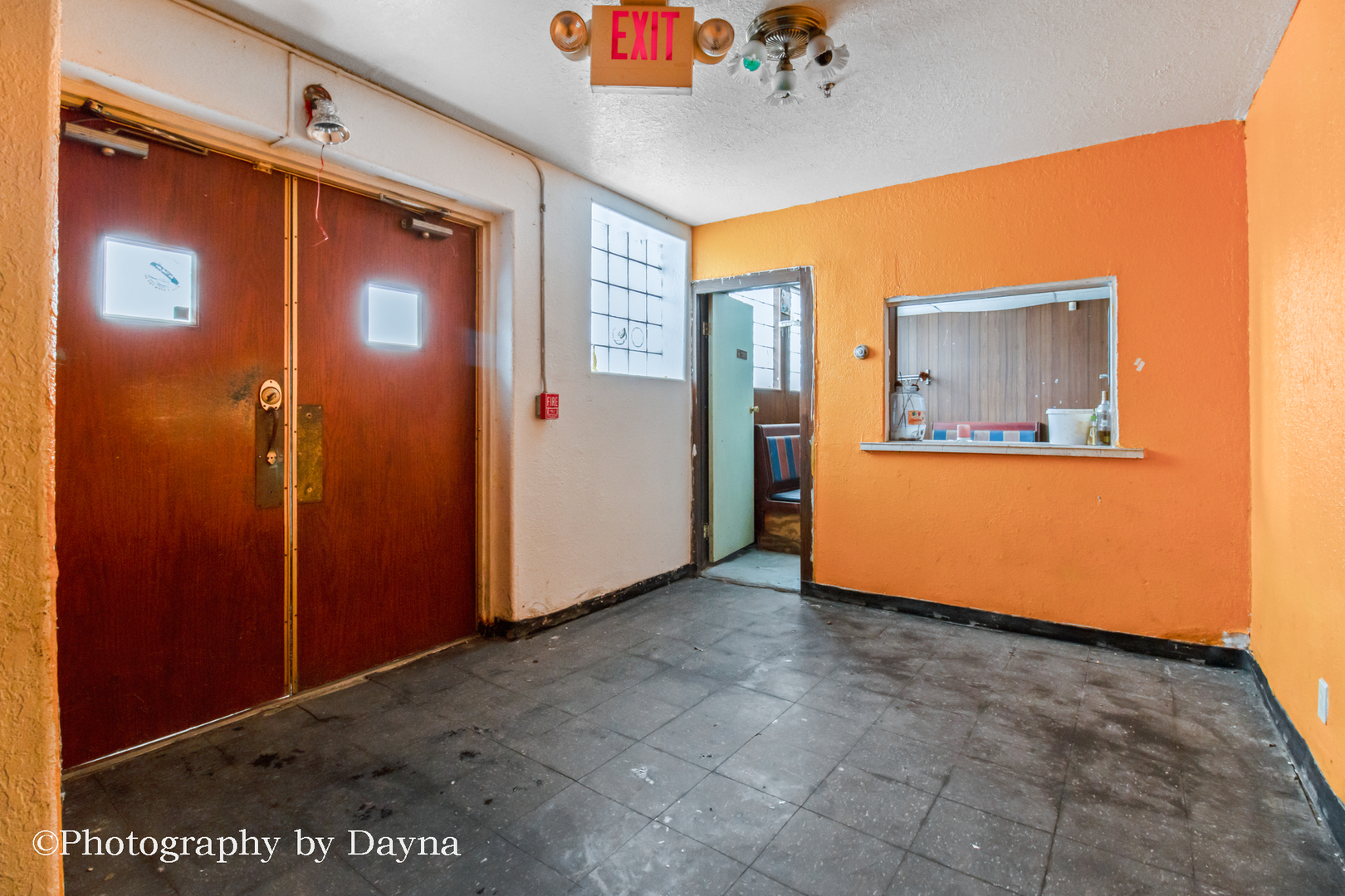150 E Brookmont Boulevard Property Photo 5