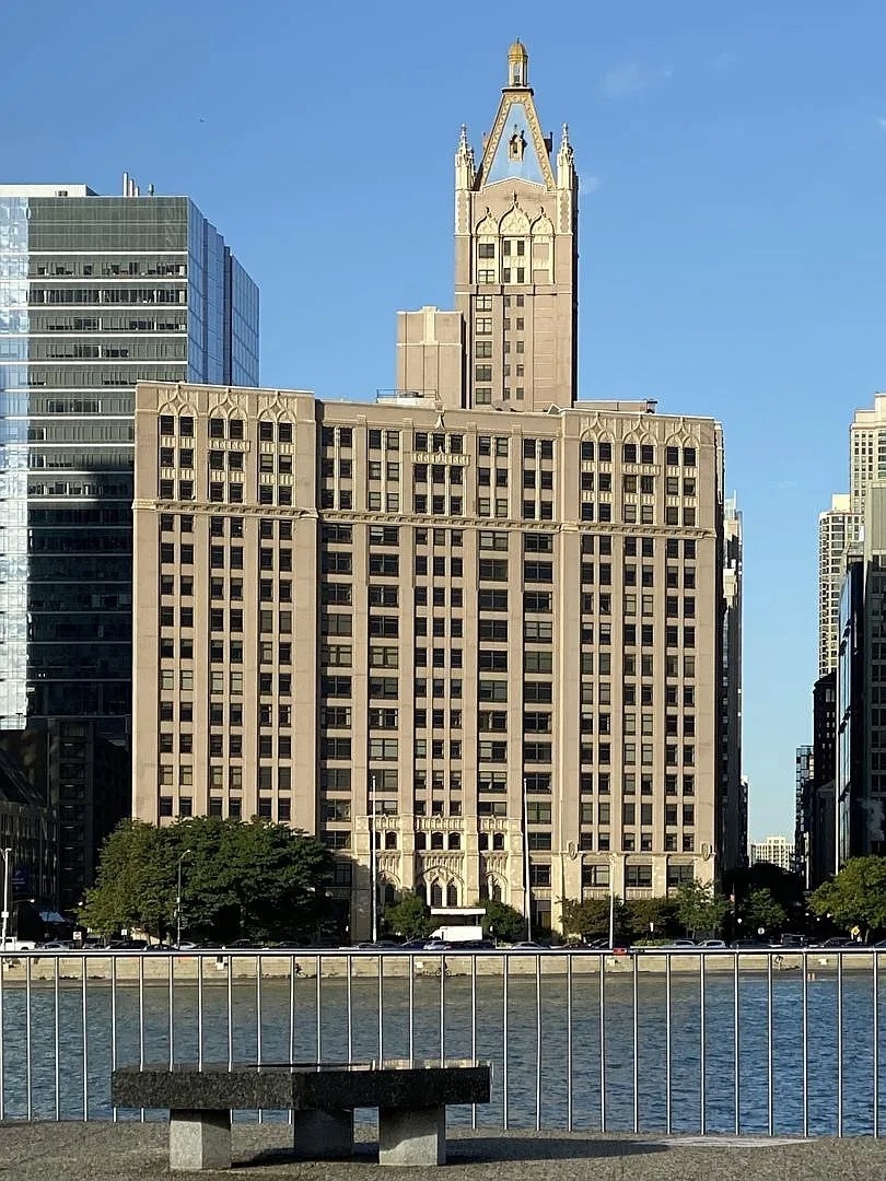 680 N Lake Shore Drive 1119 Property Photo 2