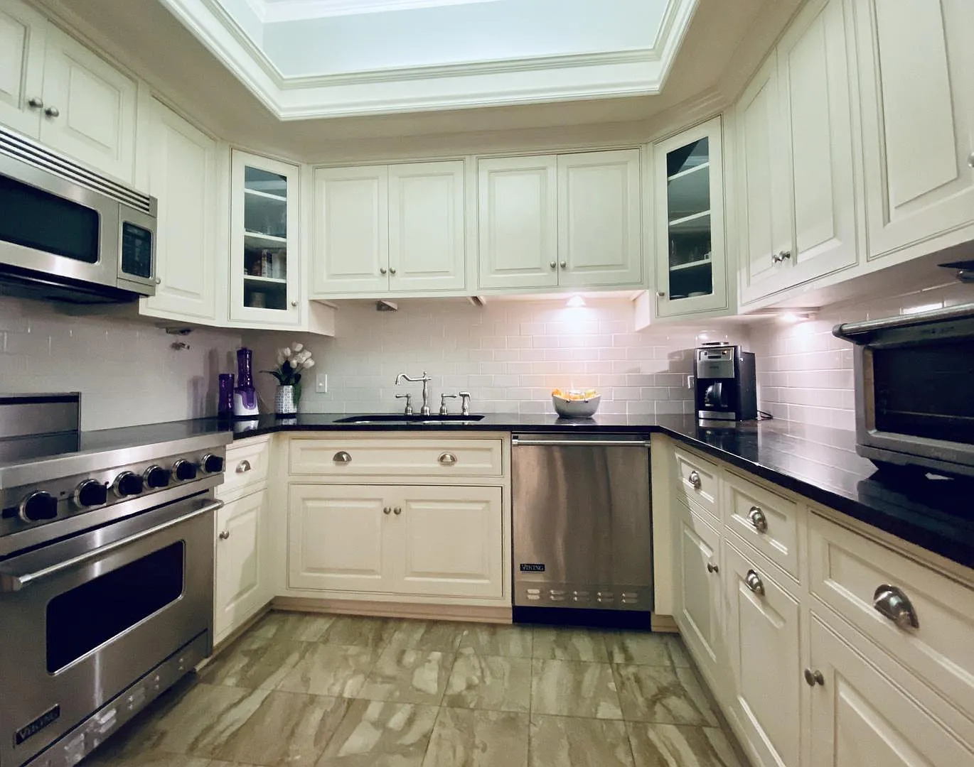 680 N Lake Shore Drive 1119 Property Photo 12