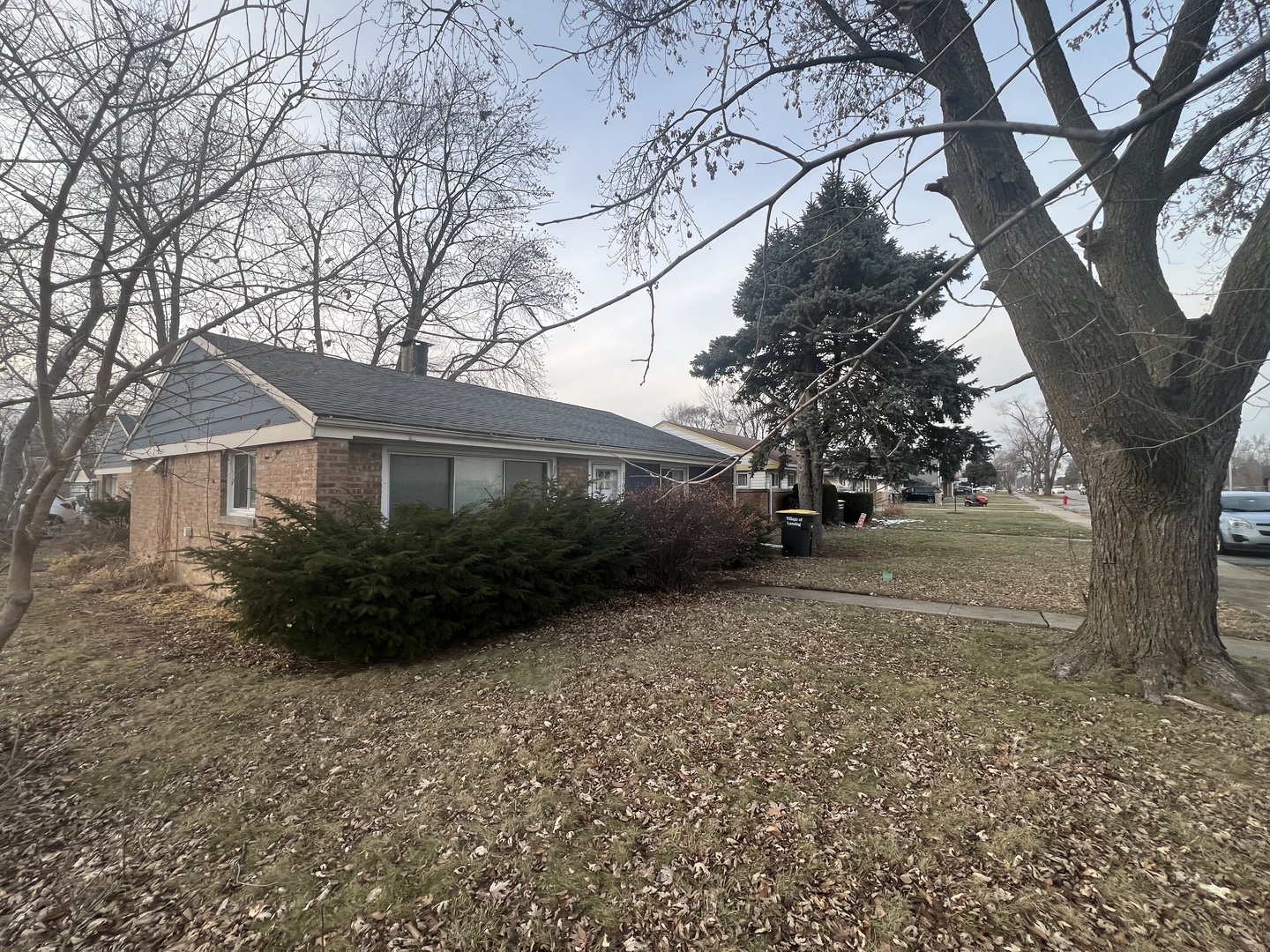 17056 Burnham Avenue Property Photo 2