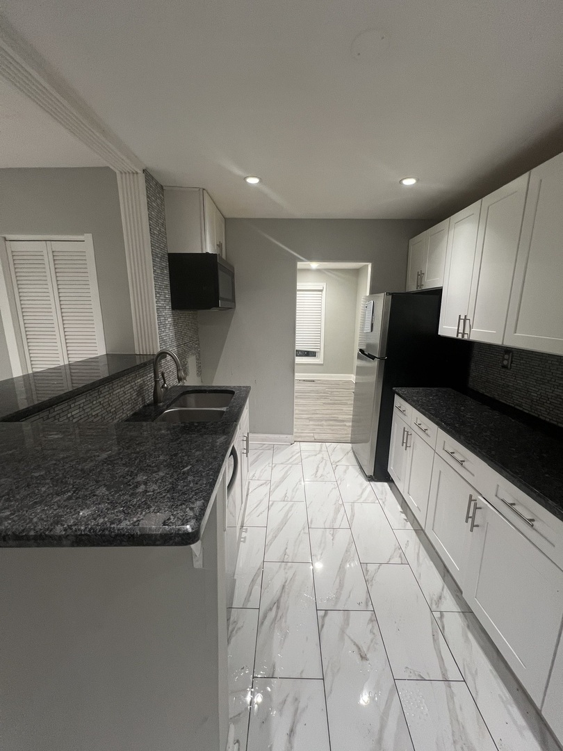 17056 Burnham Avenue Property Photo 12