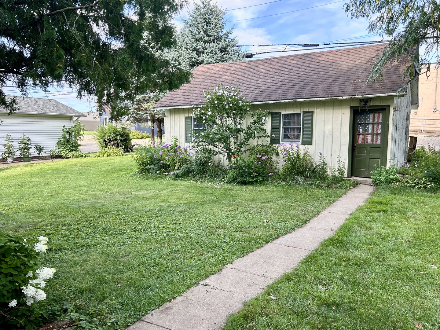 109 S Bureau Avenue Property Photo 19