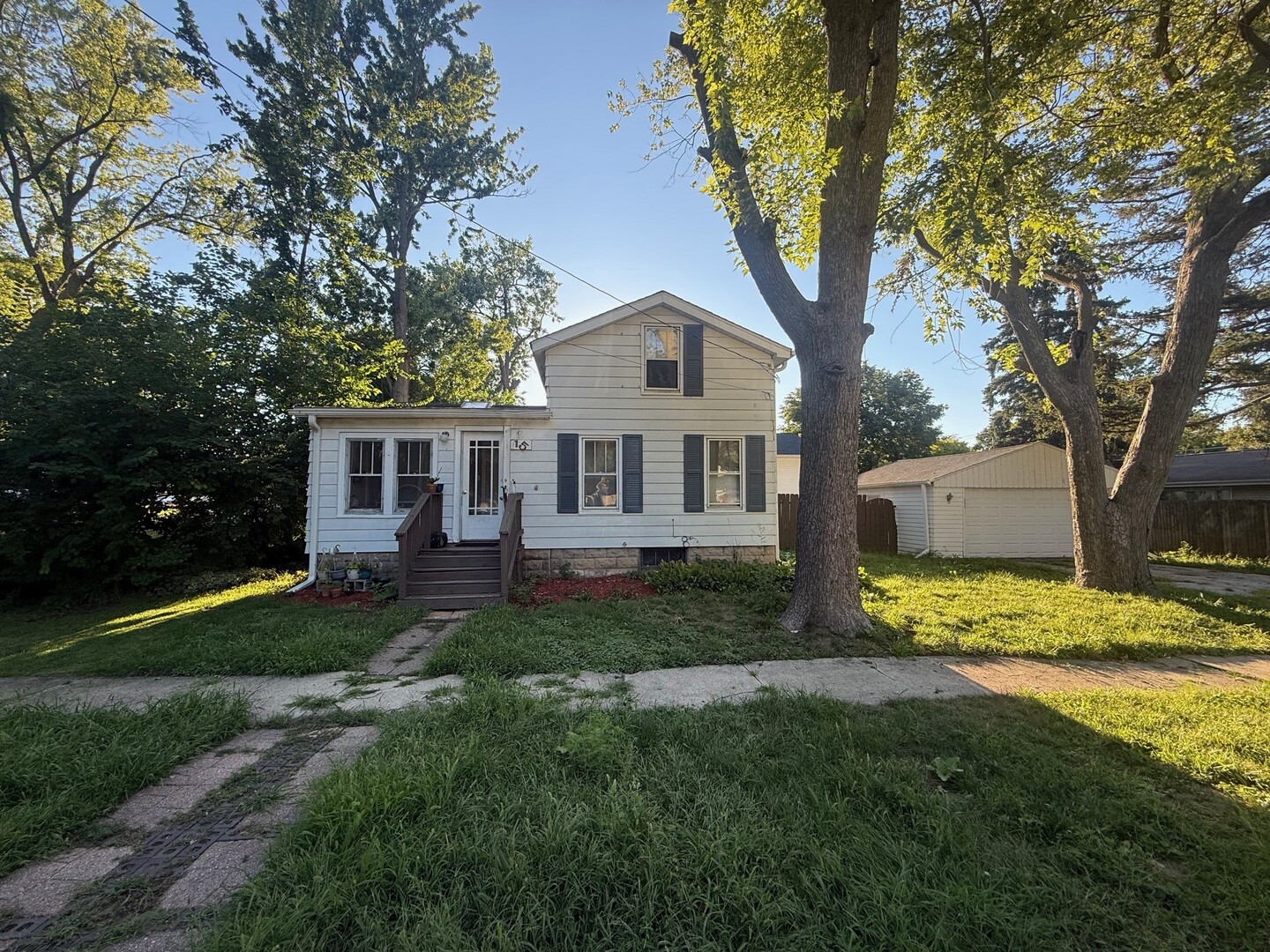 10/12 And 14 Somonauk Road Property Photo 14
