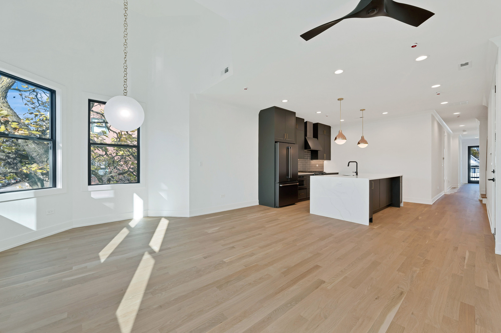 1404 W George Street 1 Property Photo 5