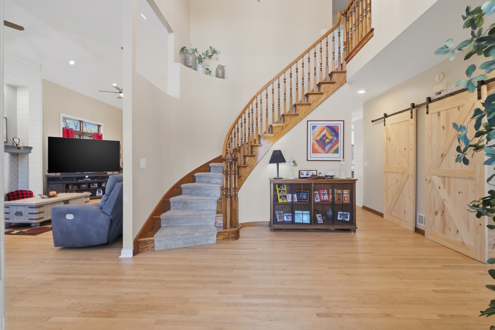 307 Knollwood Drive Property Photo 6