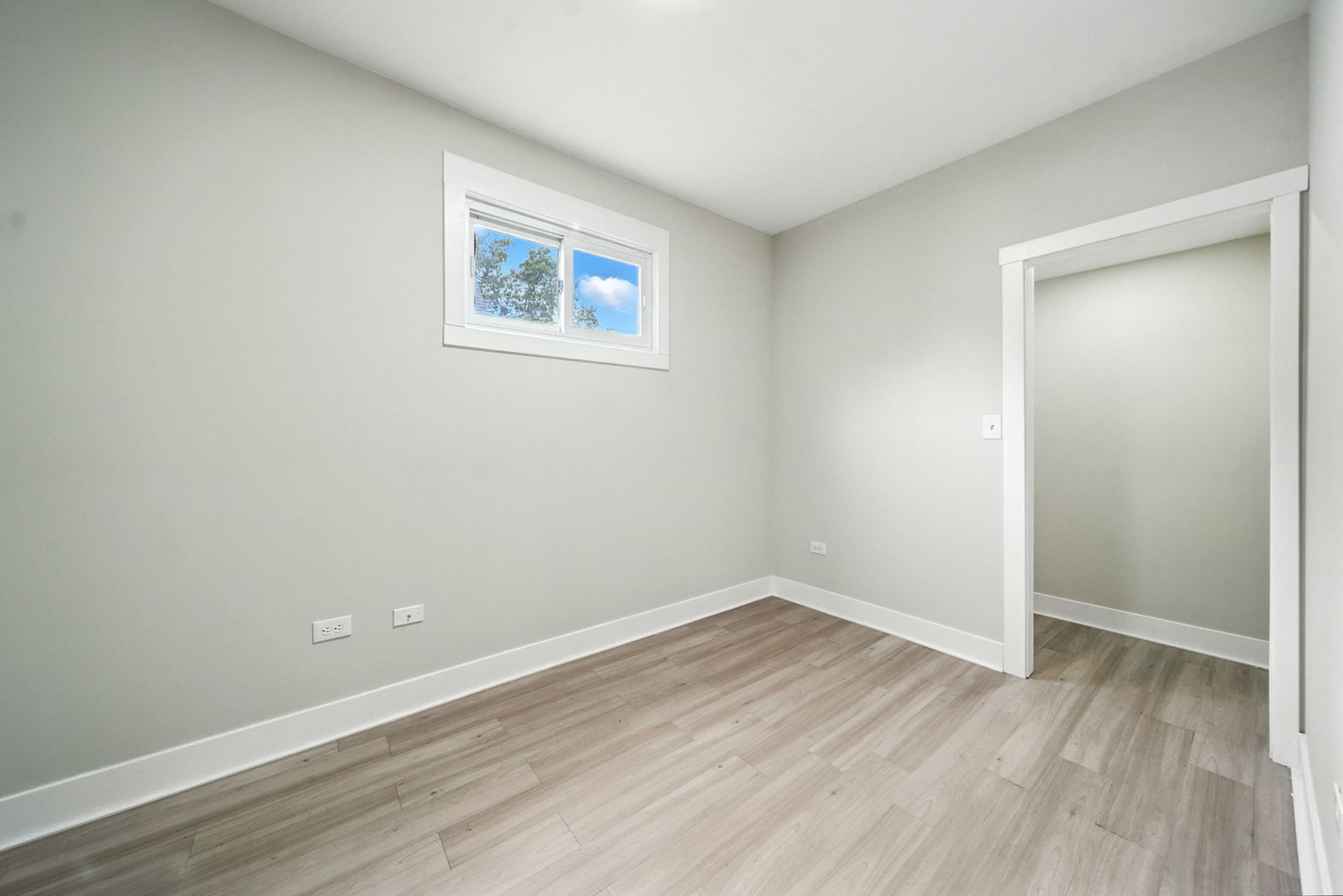 7318 S Aberdeen Street Property Photo 5