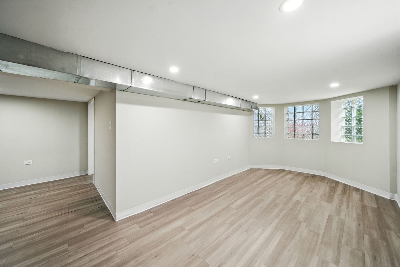7318 S Aberdeen Street Property Photo 15