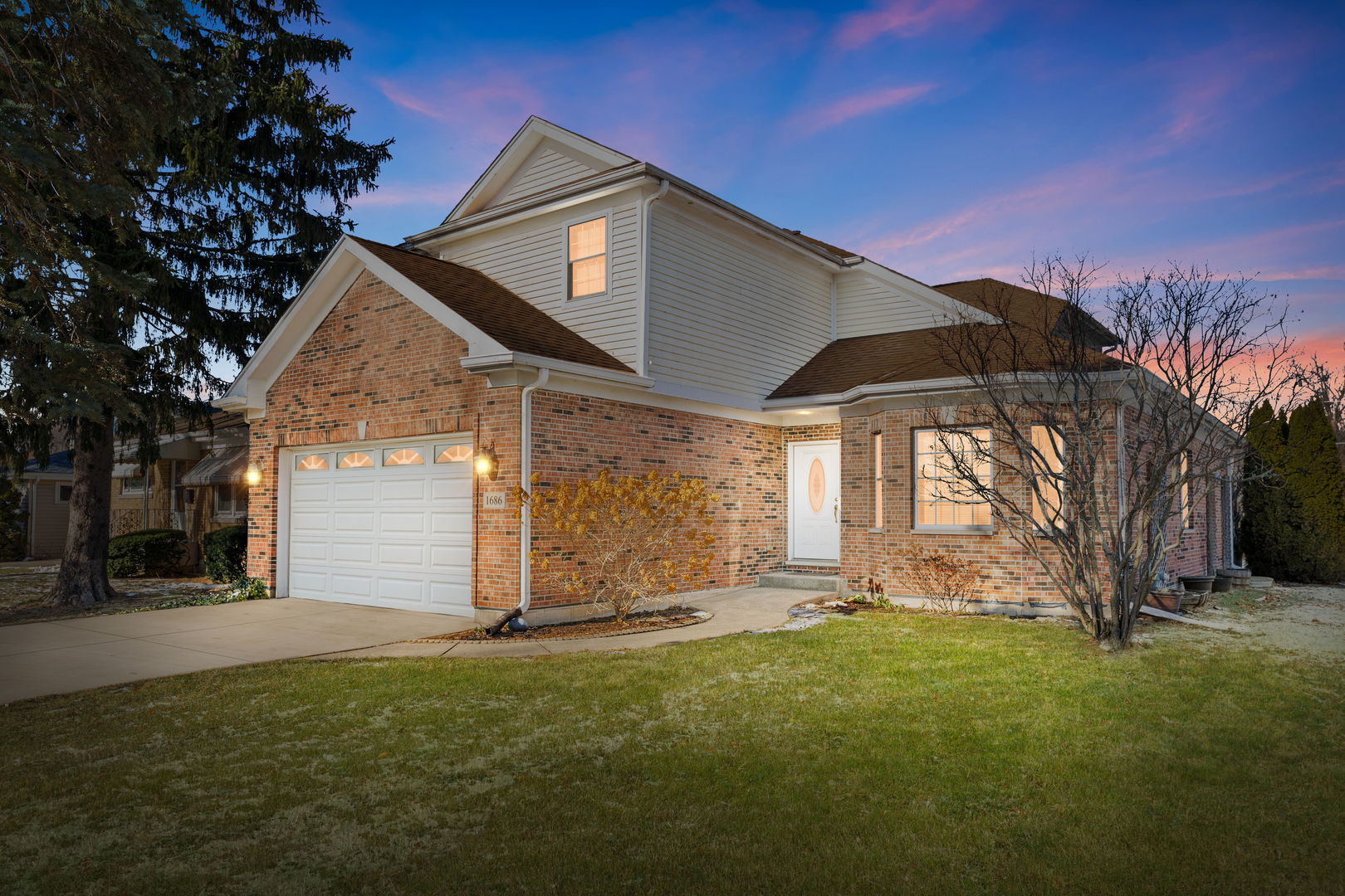 1686 Greenleaf Avenue Property Photo 1
