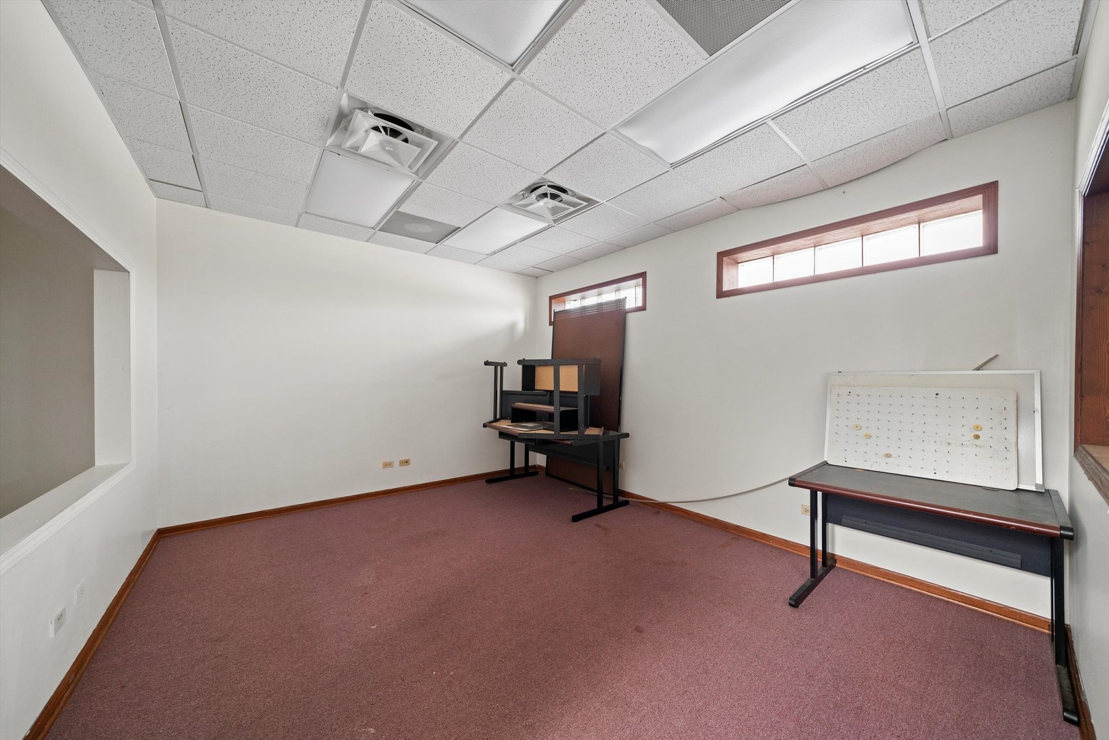 591 Burnham Avenue Property Photo 12