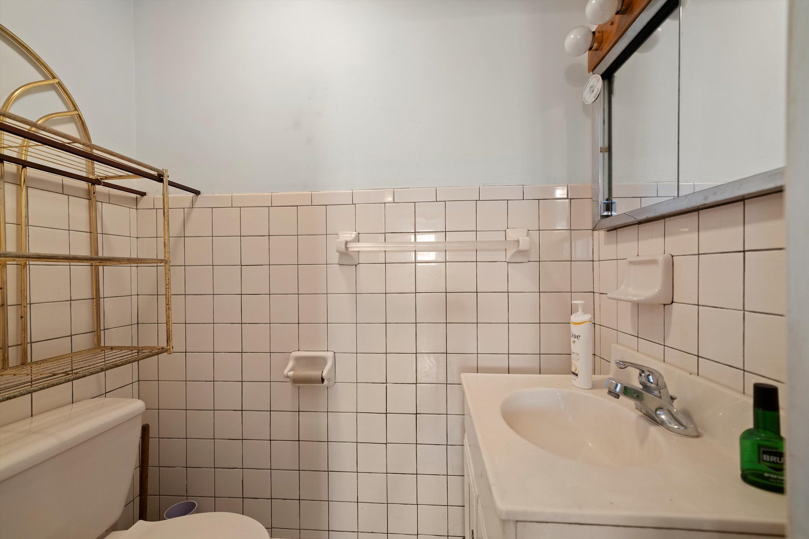 591 Burnham Avenue Property Photo 31