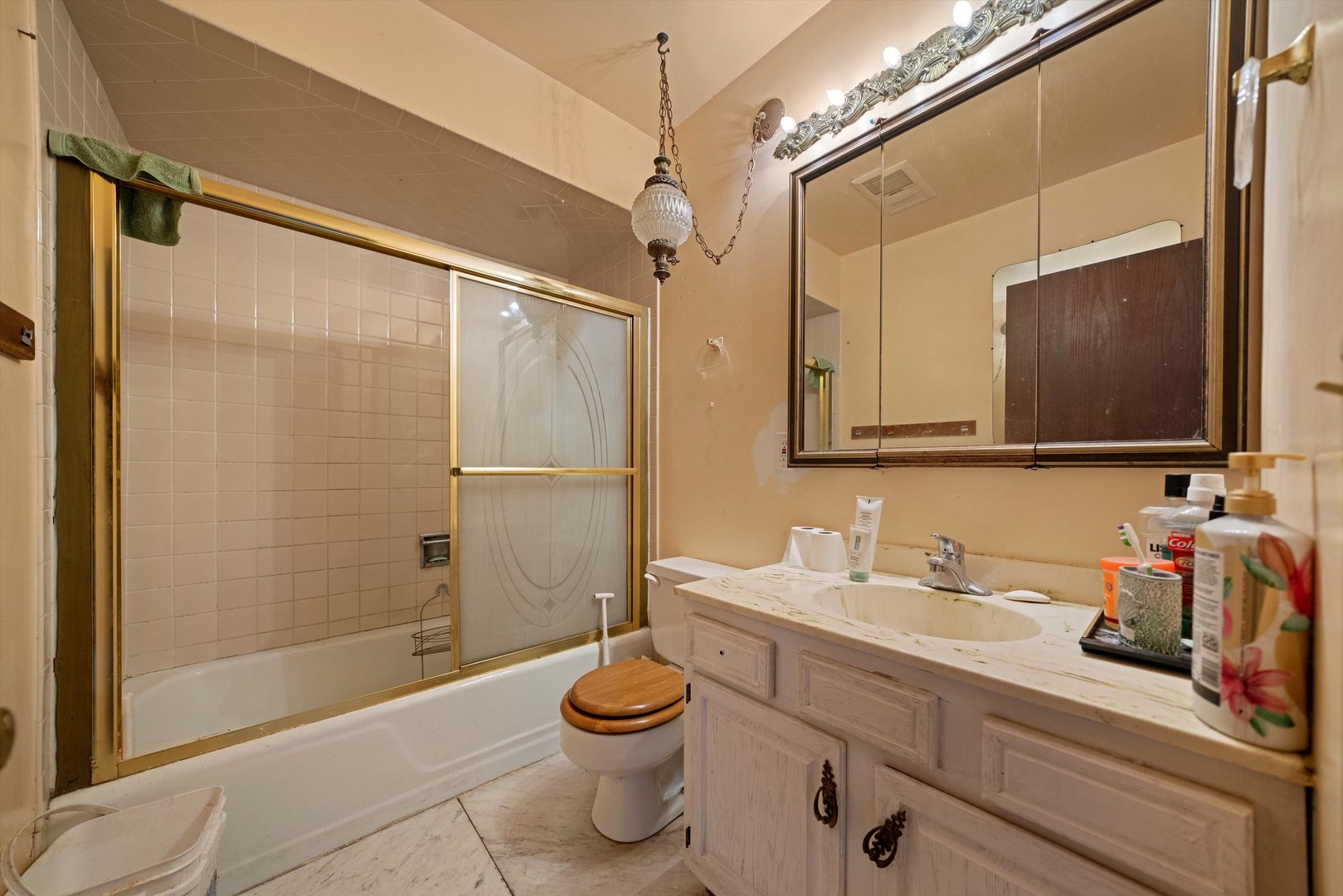 591 Burnham Avenue Property Photo 32