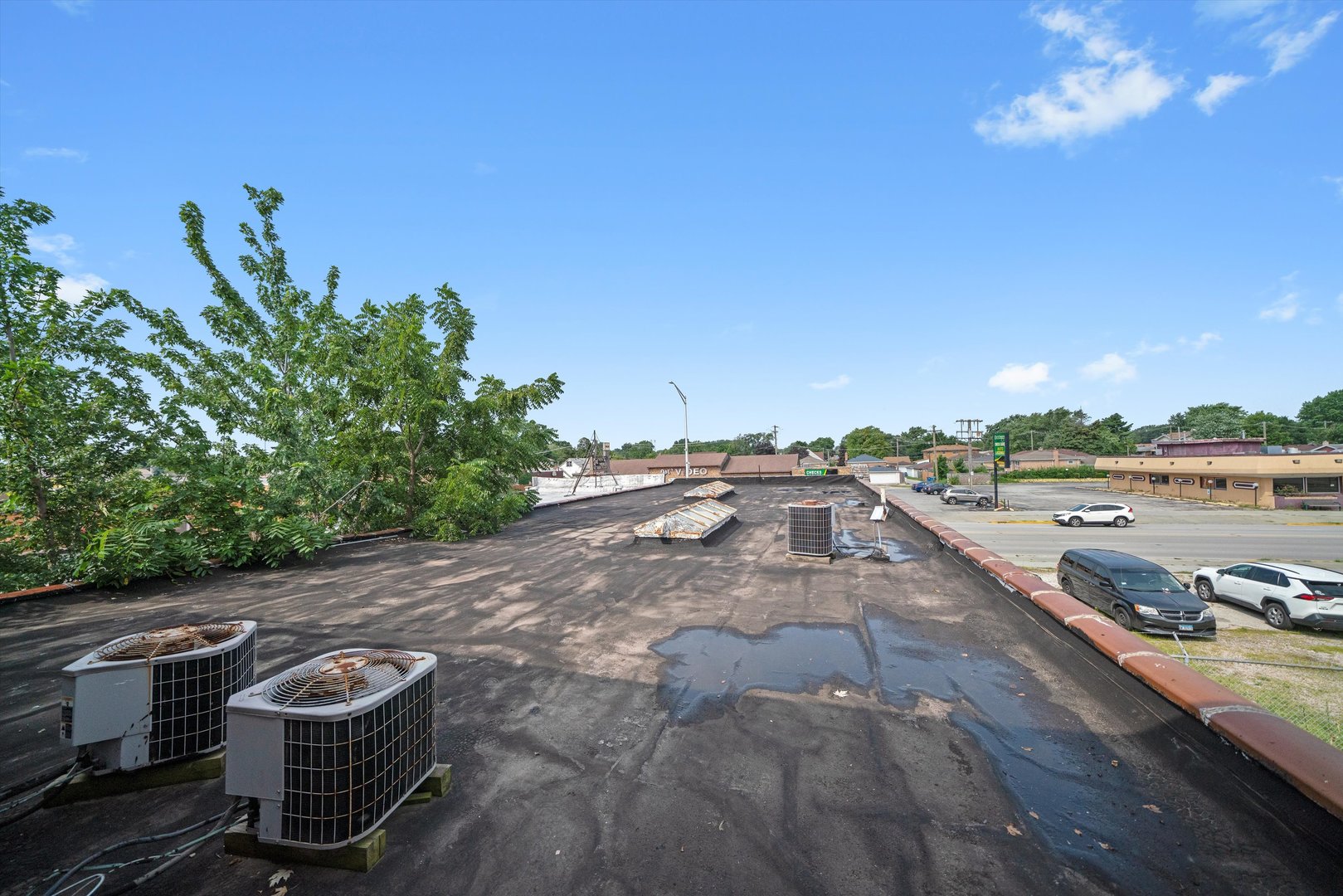 591 Burnham Avenue Property Photo 37