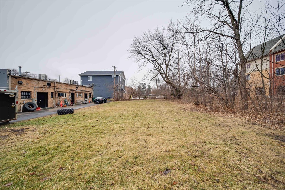 324 S Main Street Property Photo 1