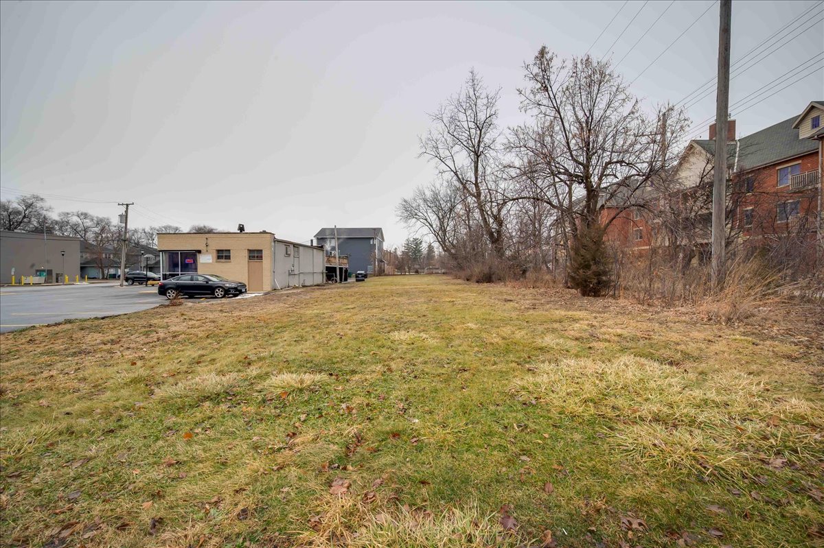 324 S Main Street Property Photo 3
