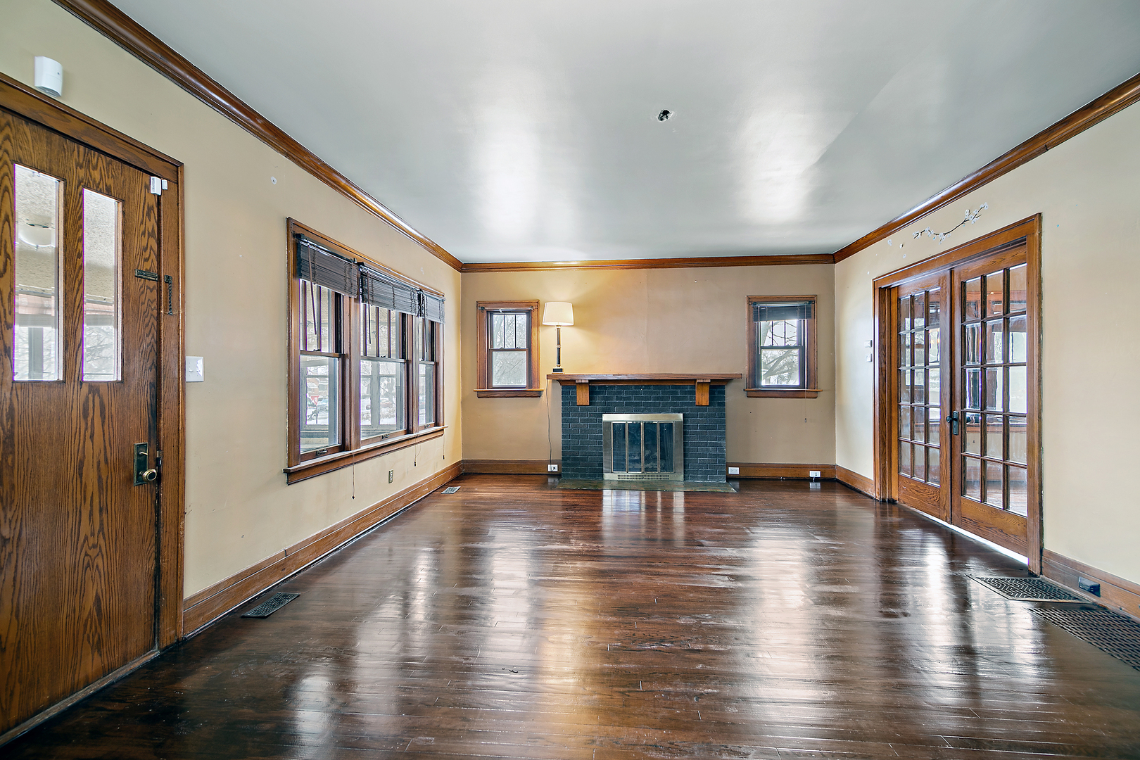 997 S Evergreen Avenue Property Photo 4
