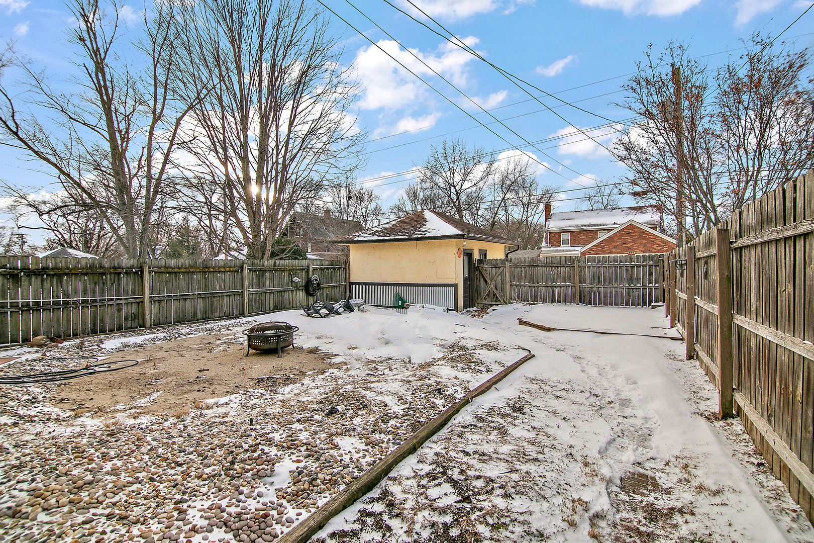 997 S Evergreen Avenue Property Photo 28