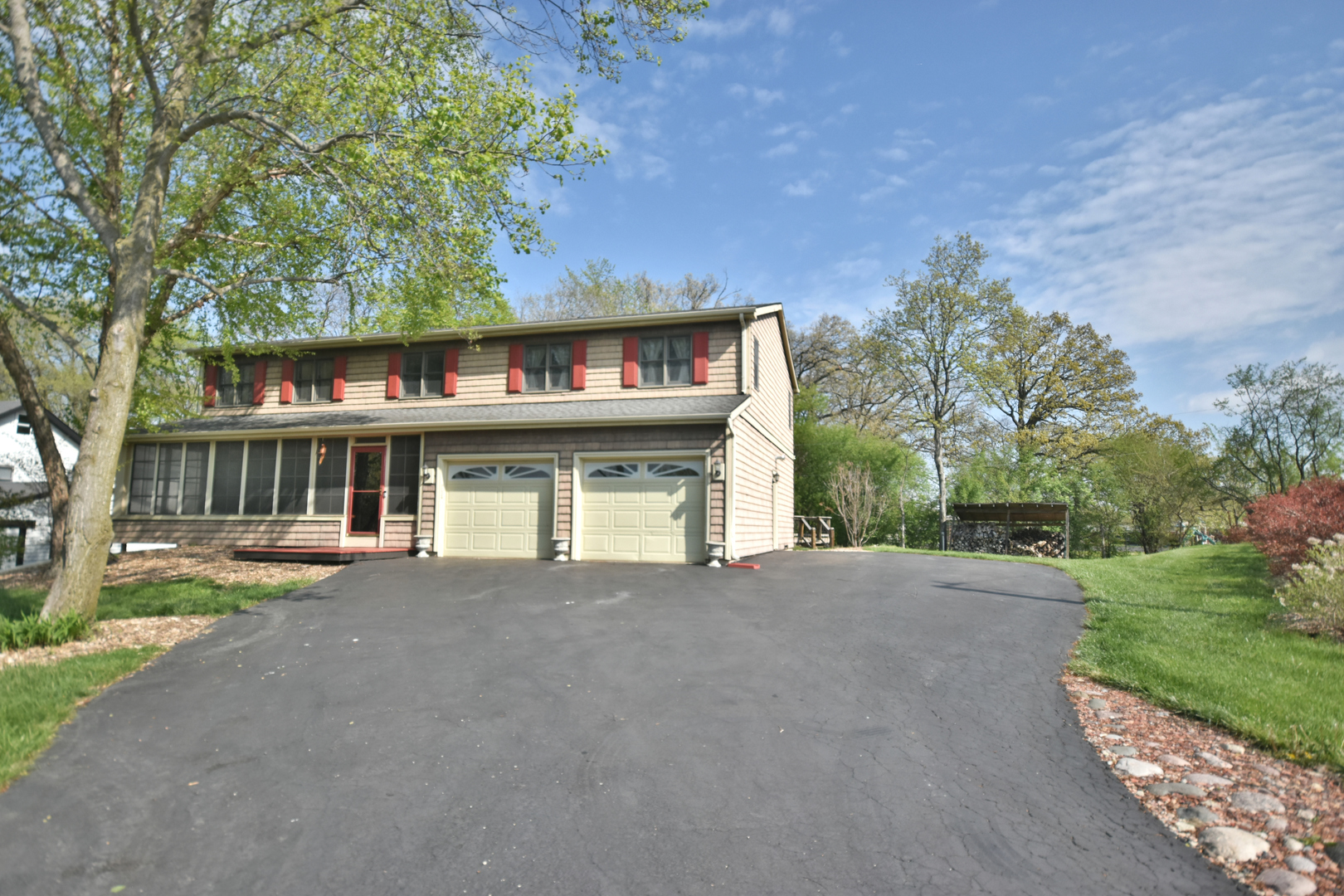 6n264 Weber Drive Property Photo 2