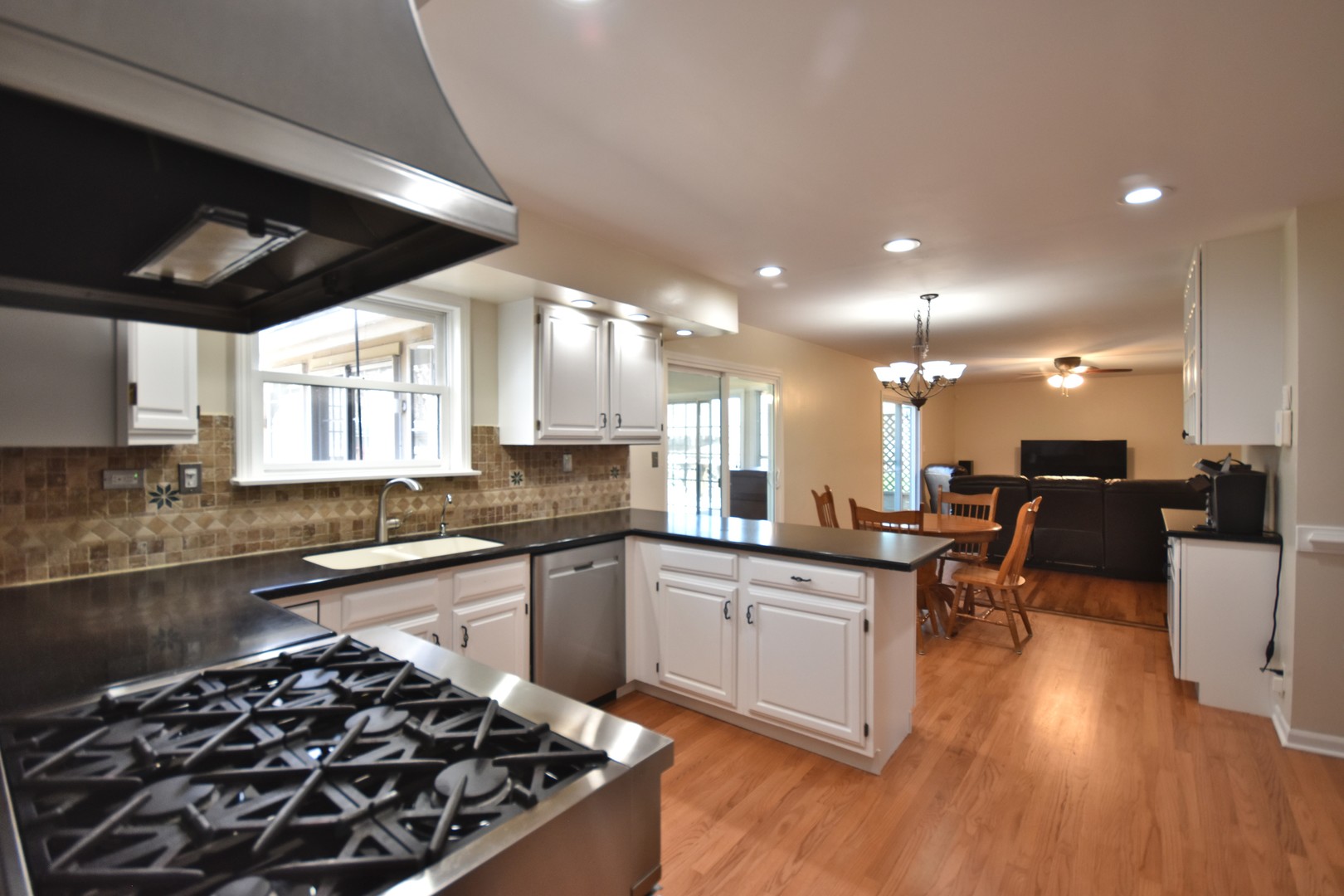6n264 Weber Drive Property Photo 13