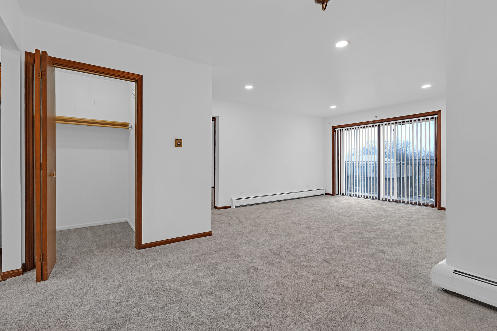 1225 Whispering Hills Court 3b Property Photo 4