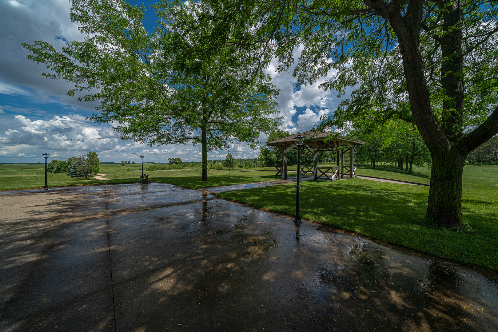 000 Deer Valley Drive Property Photo 18