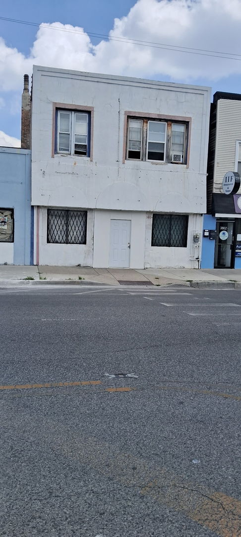 3804 W NORTH Avenue Property Photo 1