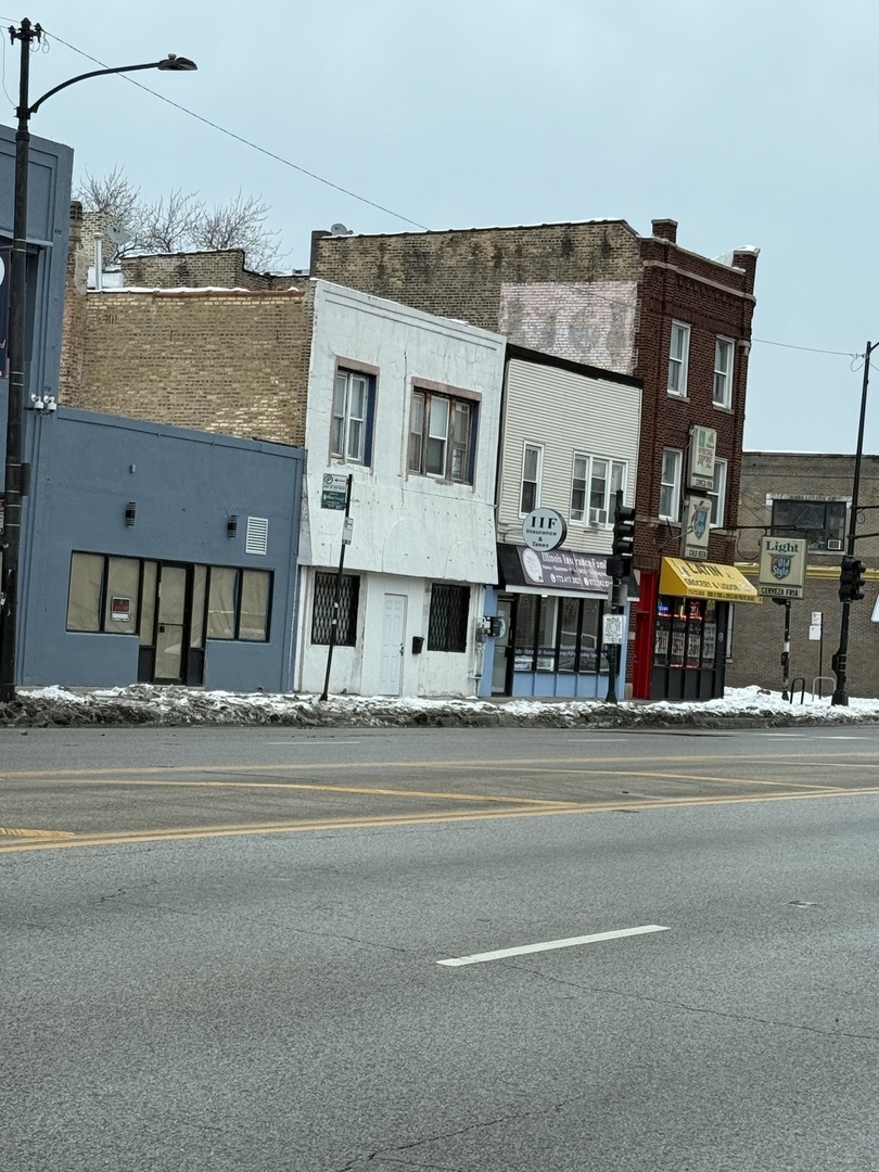 3804 W North Avenue Property Photo 2