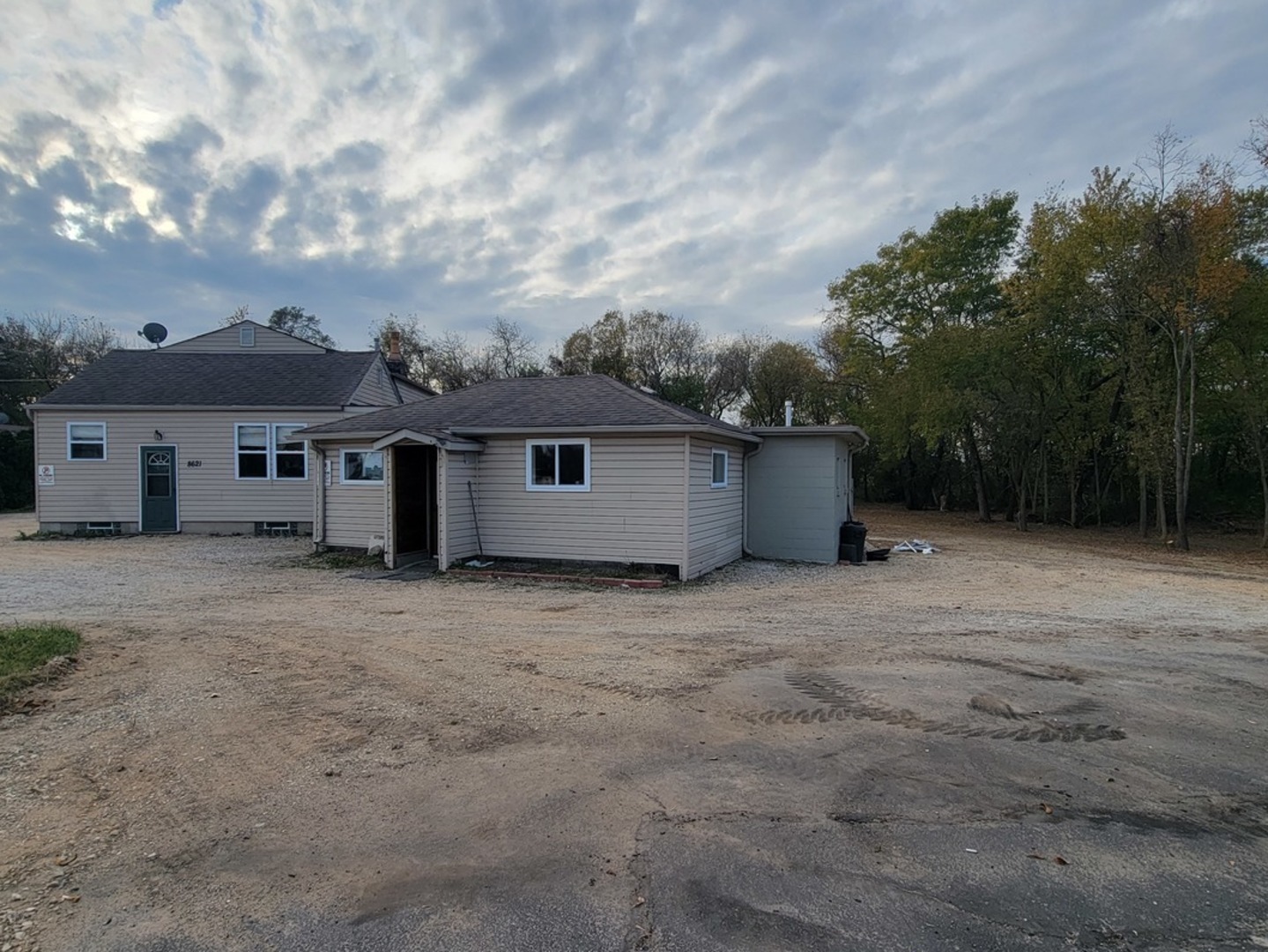 8621 Us Highway 12 Highway Property Photo 28