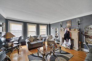 8142-8146 S Maryland Avenue Property Photo 4