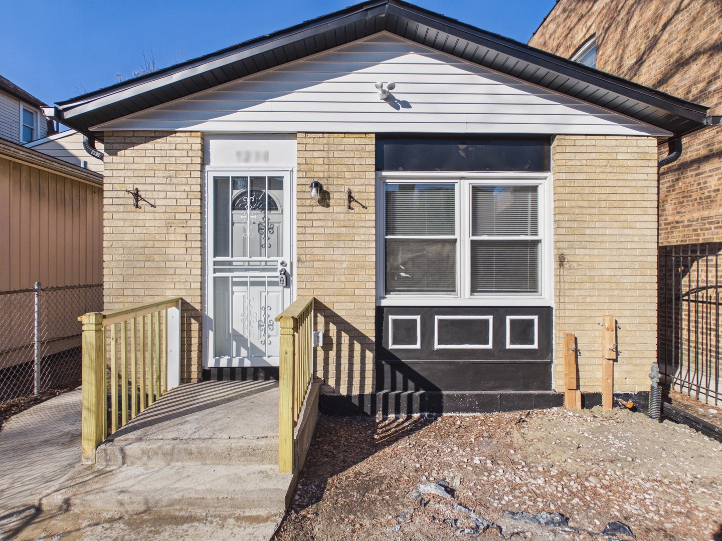 7230 S Champlain Avenue Property Photo 1