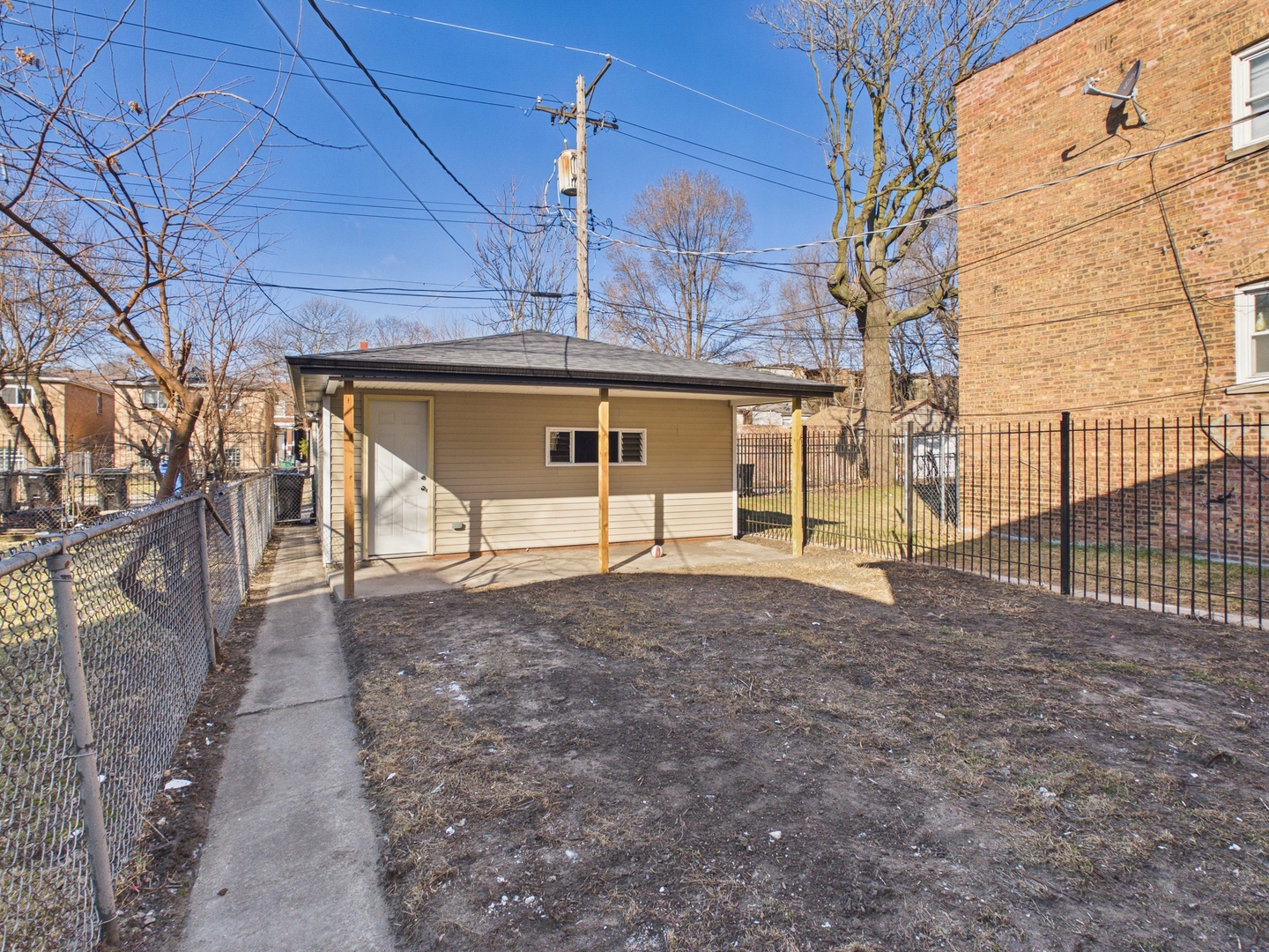 7230 S Champlain Avenue Property Photo 14