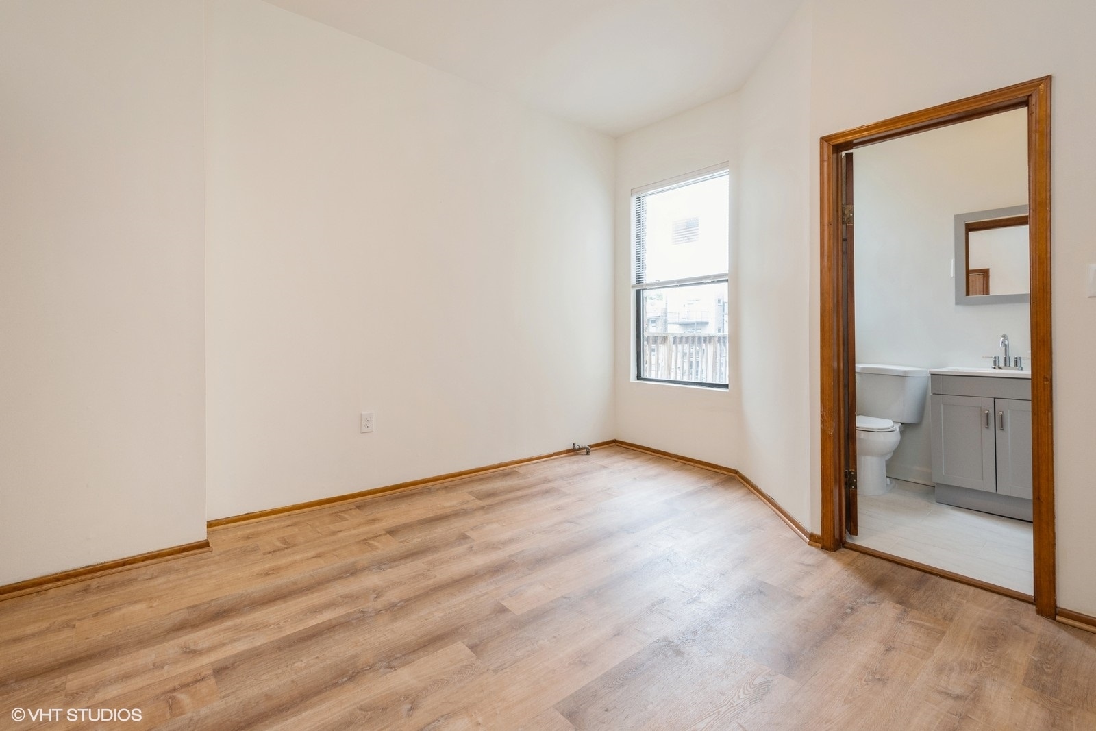 3542 N Halsted Street Property Photo 26