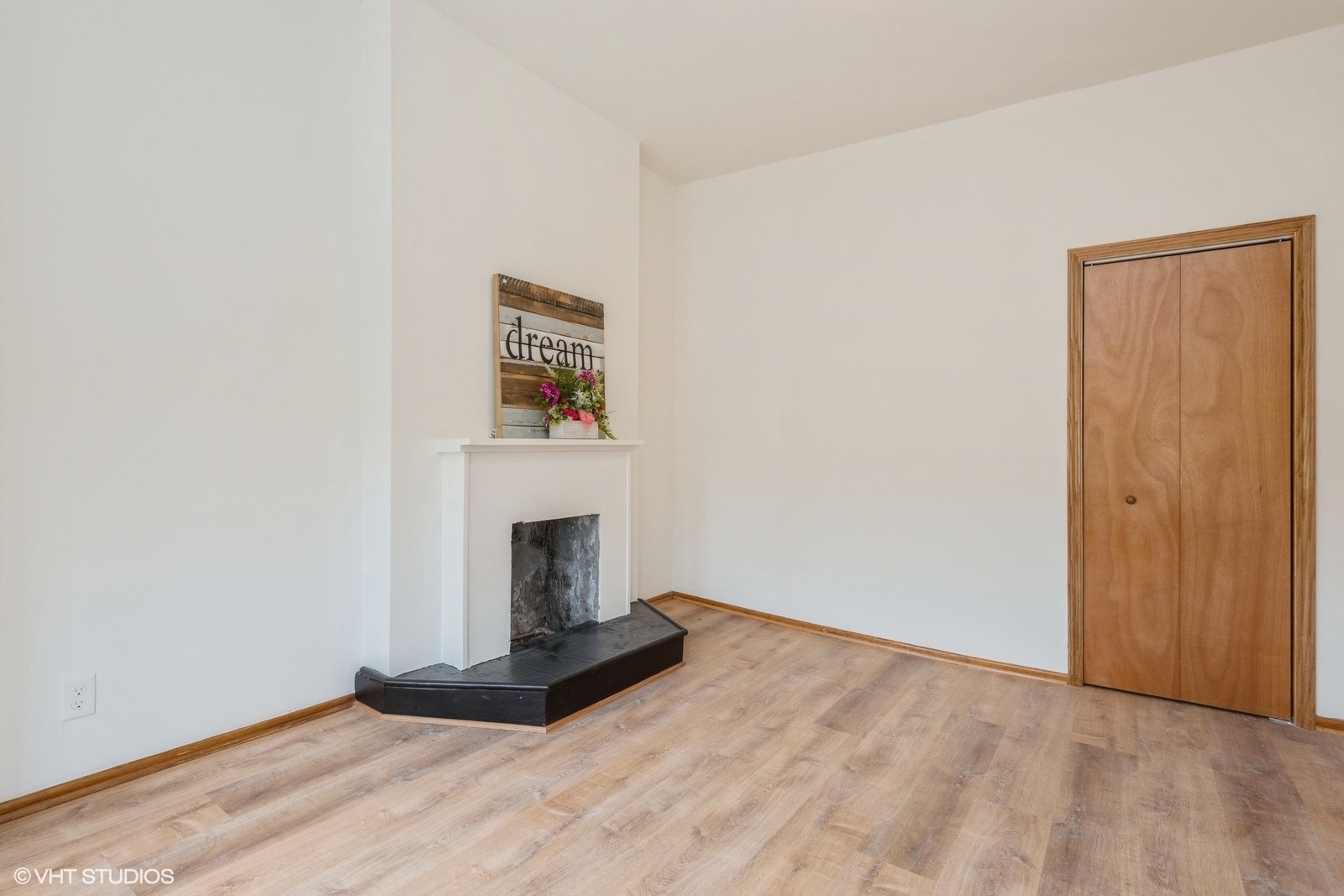 3542 N Halsted Street Property Photo 32