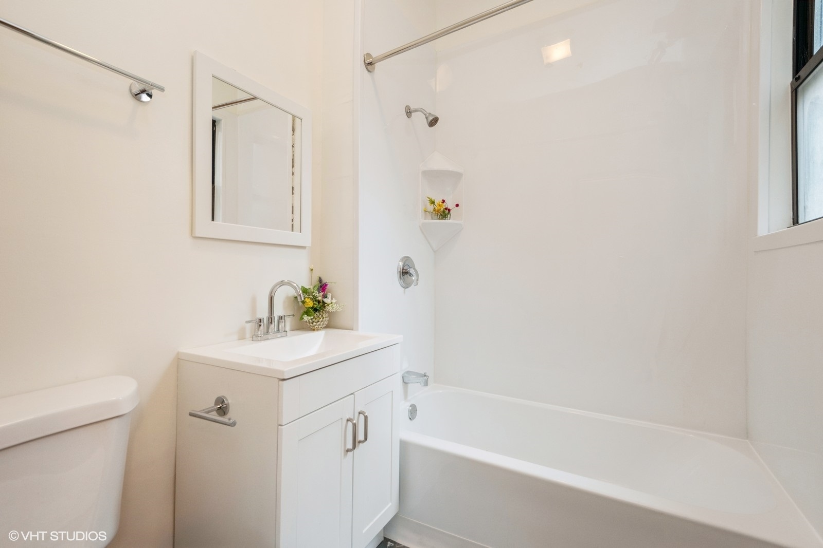3542 N Halsted Street Property Photo 33