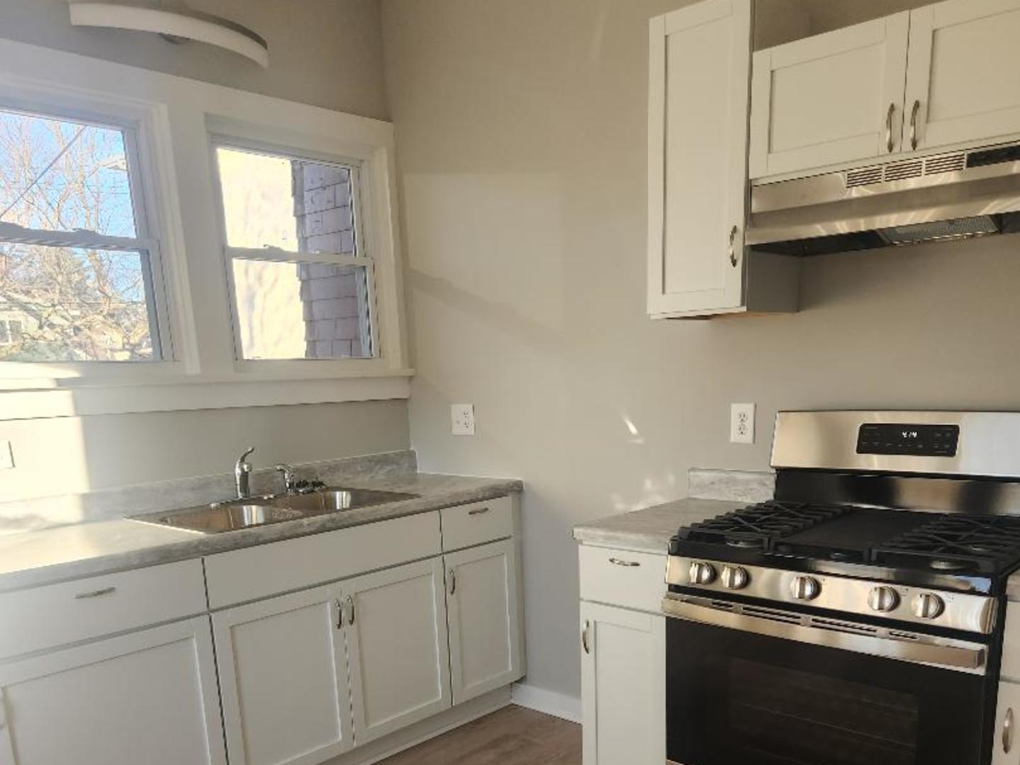 345 Augusta Avenue Property Photo 20