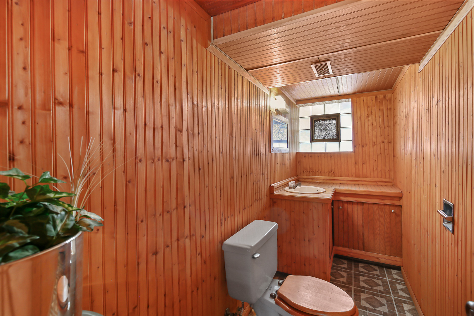 12544975 Property Photo 26