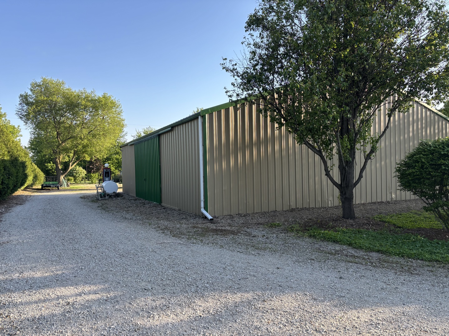 12545248 Property Photo 21
