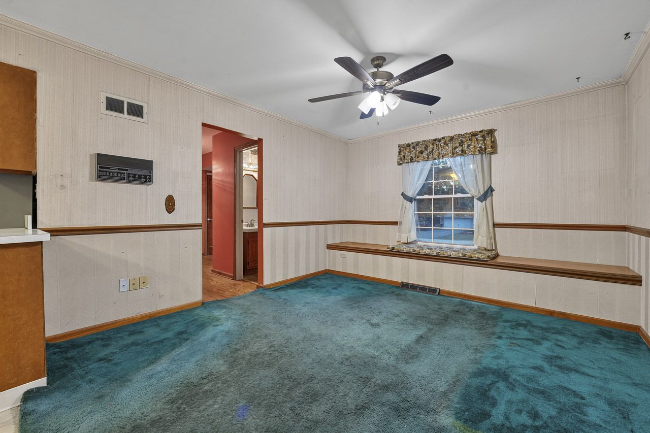 27w084 Fleming Drive Property Photo 12