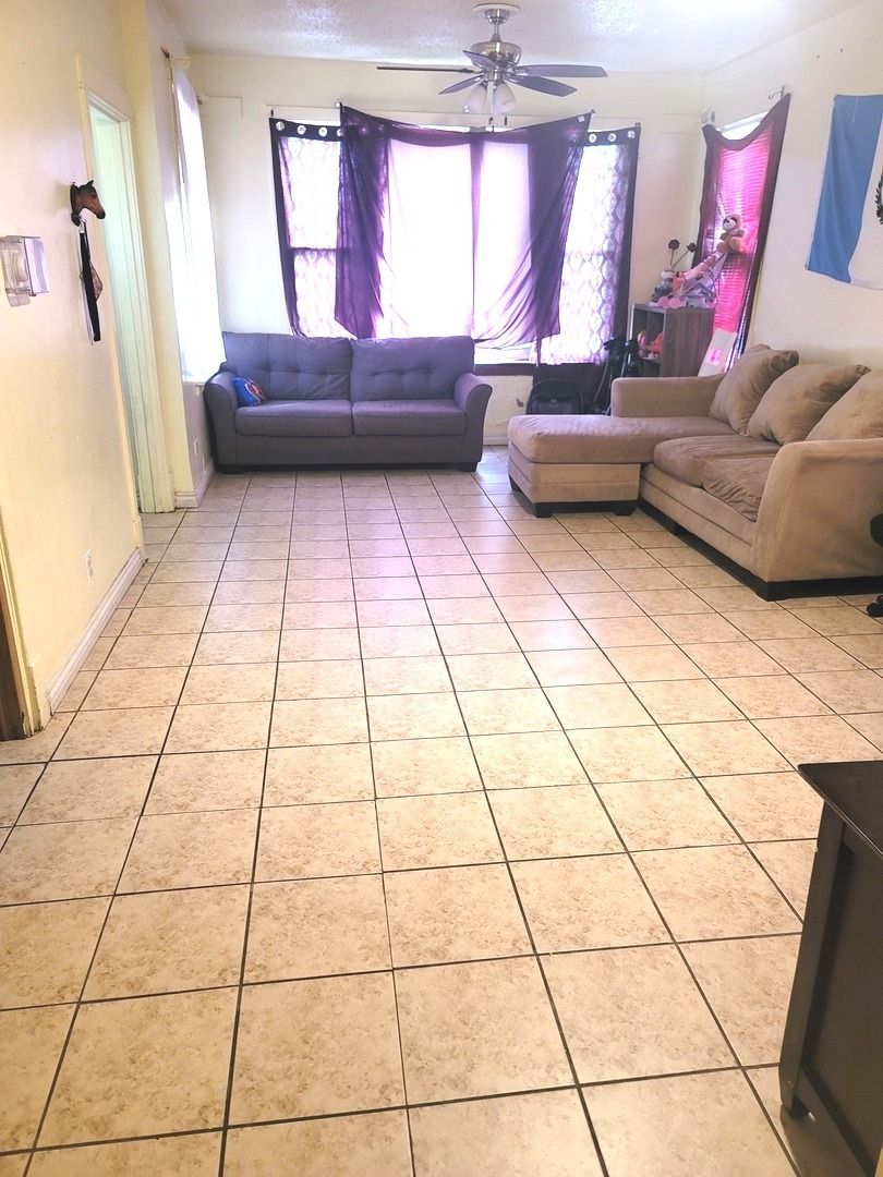 2240 N Monitor Avenue Property Photo 4