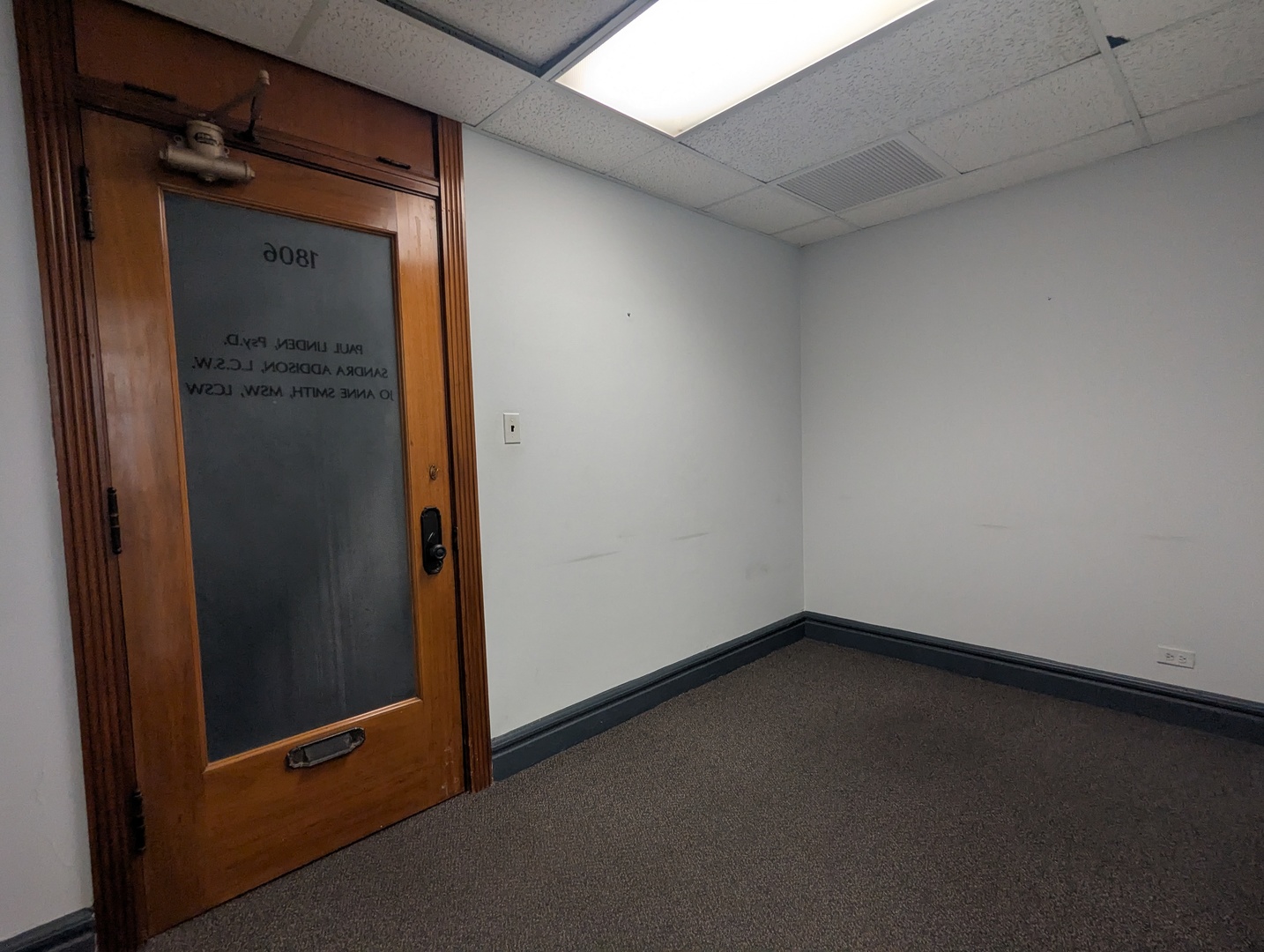 111 N Wabash Avenue 1806 Property Photo 3