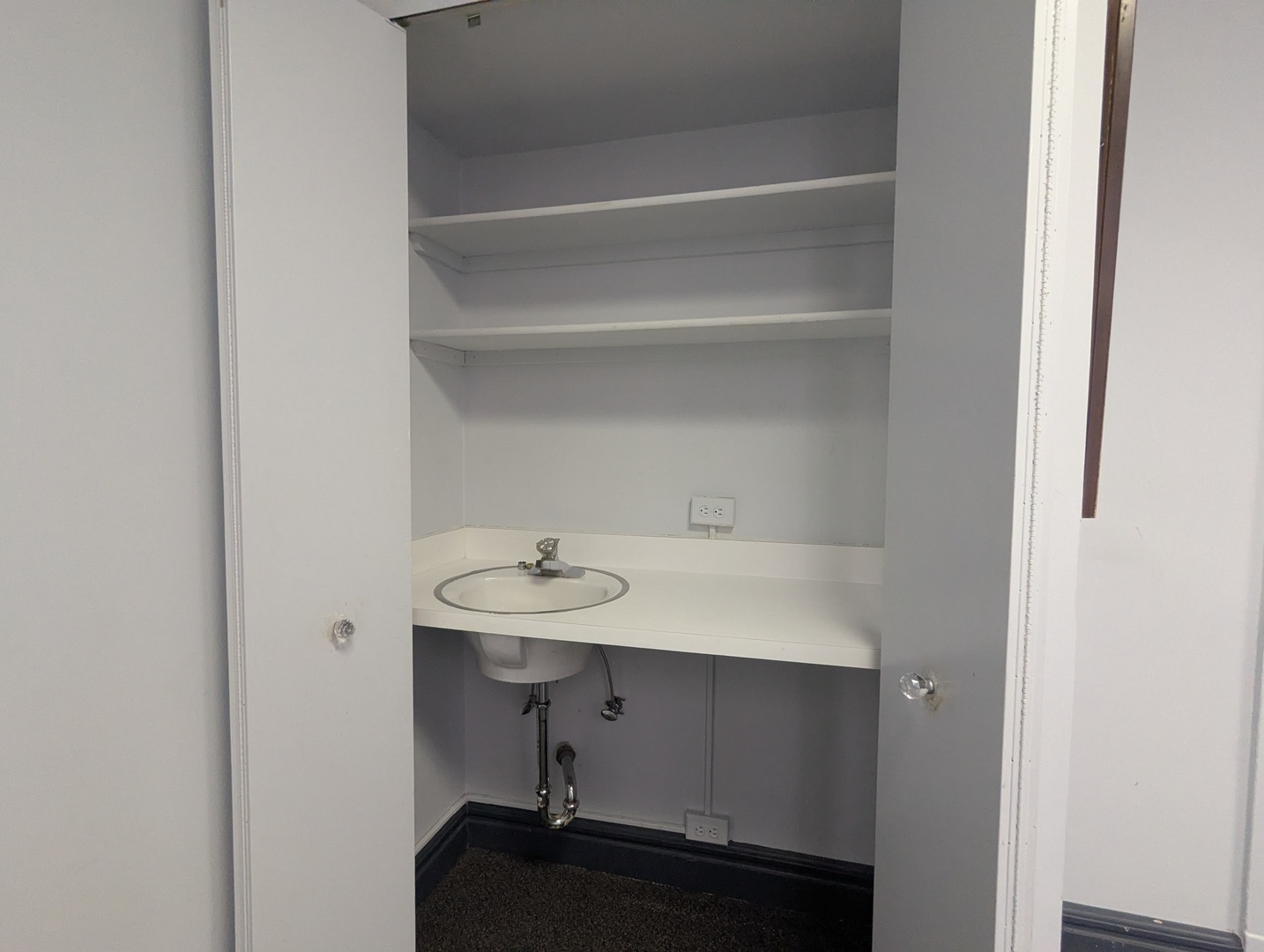 111 N Wabash Avenue 1806 Property Photo 7